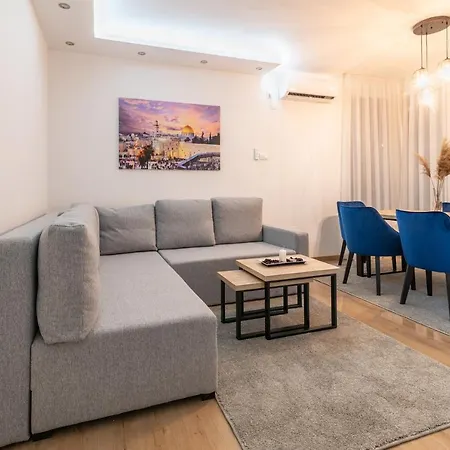 Lejlighed Daisy Novi Sad