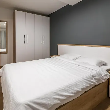 Daisy Lejlighed Novi Sad